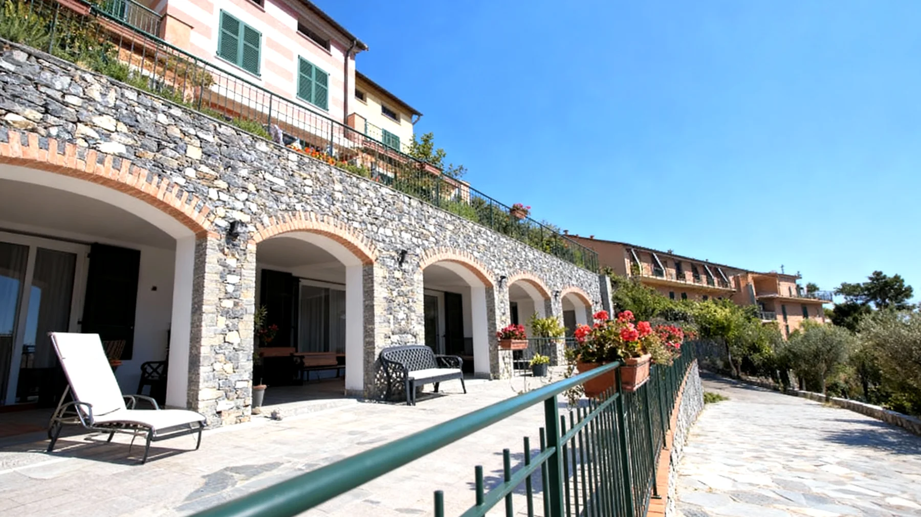 Un posto al sole 2025-12-16T20:32:47.494Z"