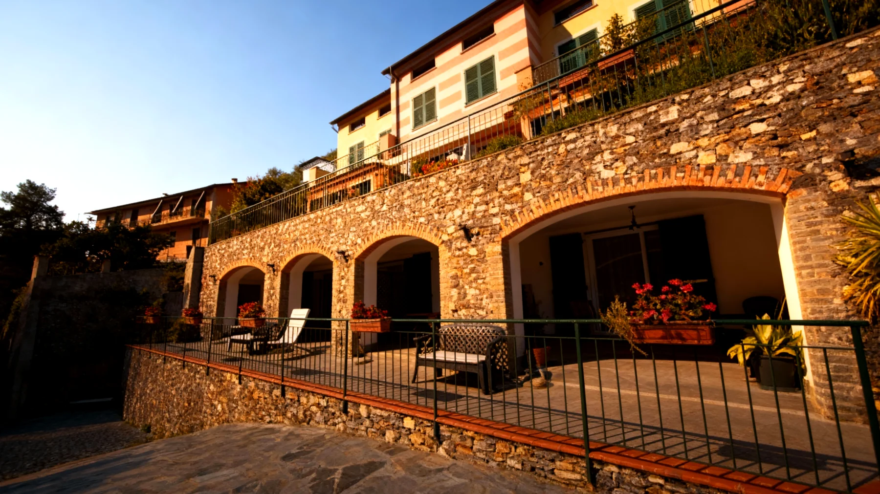 Un posto al sole 2025-12-17T20:37:39.222Z"