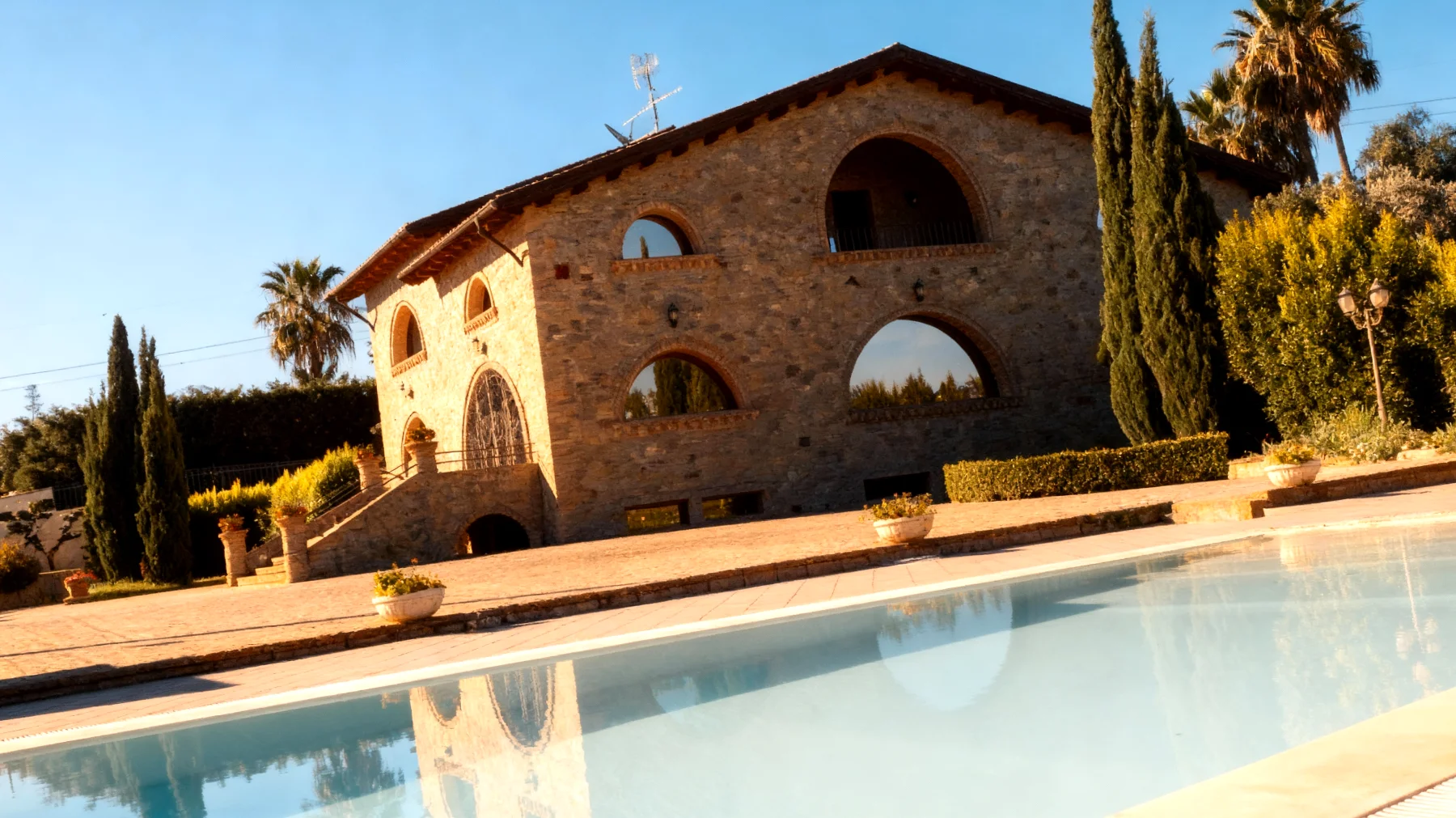 Un posto al sole 2025-12-28T20:37:23.437Z"